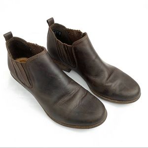 Clarks Women Size 8.5 Bootie Heel Brown Ankle Boot